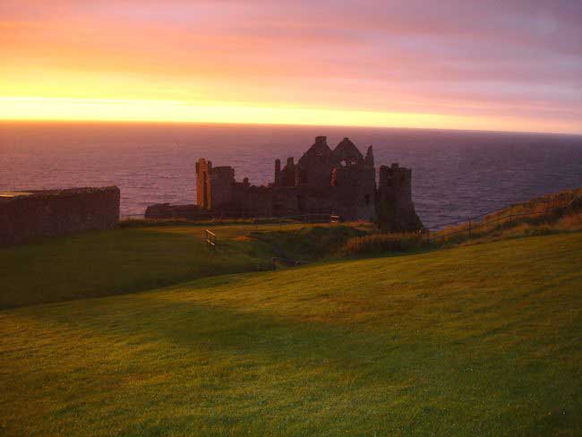 Combine a visit to Dunluce Castle with a trip to Bushmills!