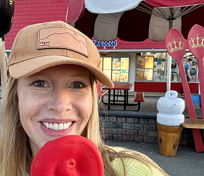 Darley visit the historic Dairy Queen in Moorhead, Minnesota and tries a cherry Dilly Bar. This Dairy Queen carries retro sweets you won't find anywhere else.